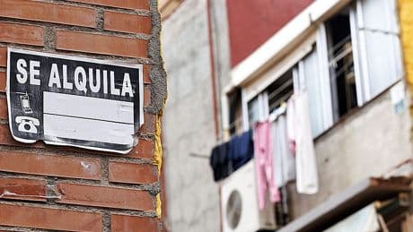 Aviso del CES: la vivienda es "un enorme agujero negro" que se traga la mejora de las rentas e impacta en los más débiles
