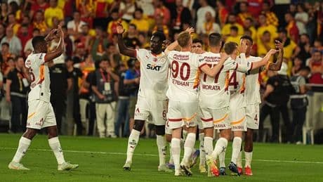 Yıldız isme övgü dolu sözler: "Galatasaray'ın lideri gibi oynadı"