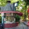 Berliner Baudenkmal am Savignyplatz: „Curry-Mamsell“ für alten Charlottenburger Imbisskiosk gesucht