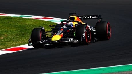 Un Verstappen de récord agua la fiesta de McLaren