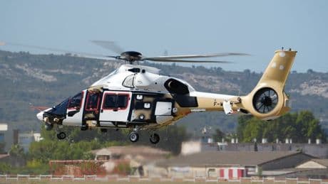 50% moins bruyant et "aussi confortable" qu’un hélicoptère civil: le "Guépard" d'Airbus destiné aux armées débute ses essais en vol