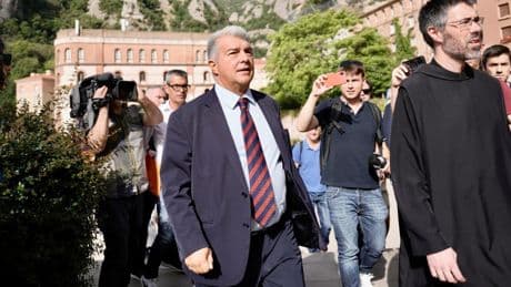 Laporta pone el broche de oro a la la Marxa Culer en Montserrat