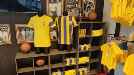 La nueva camiseta de UD Las Palmas, un guiño del club que nunca se desconecta de su gente