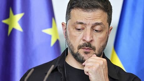 Una Europa alicaída arropa a Zelenski en la Casa Blanca para que Trump no premie a Putin