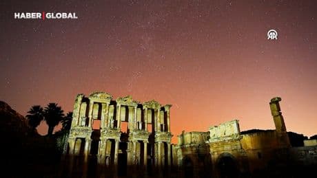 Efes Antik Kenti'nde yıldızlı gece büyüledi