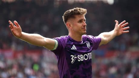 Tom Cairney: Fulham captain signs one-year contract extension