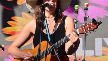 Valeria Moeller y La Montaña Banda se presentan en casa de Piedra