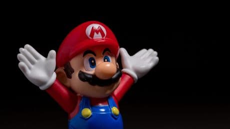 «J’y joue depuis aussi longtemps que je me souvienne» : le jeu vidéo culte «Super Mario Bros.» fête ses 40 ans