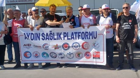 Aydın’da sağlık emekçilerinden “Eziyet Yönetmeliği’ne Hayır” eylemi