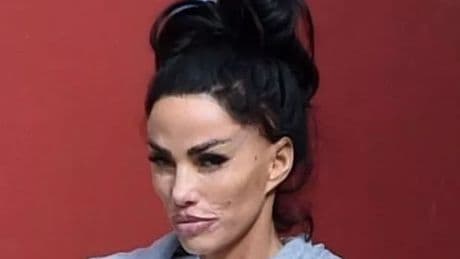 Katie Price clings to rescued kittens after terrifying emergency trip to vet