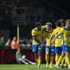Westerlo triomfeert tegen Dender na knotsgekke wedstrijd met maar liefst vier penalty’s