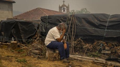 Orense afronta 48 horas críticas con numerosos incendios descontrolados: "Viví varios fuegos, pero este es terrorífico"