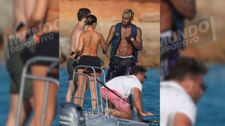 Las imágenes de las vacaciones surferas de Lamine Yamal en Ibiza