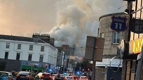 Huge fire in Kilmarnock being battled by six fire engines