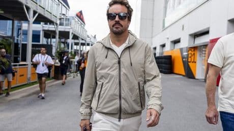 Alonso sentencia al AMR25: "Entendimos el problema, pero es tarde para solucionarlo"