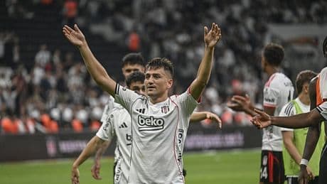 Şeytanın bacağını kırdı