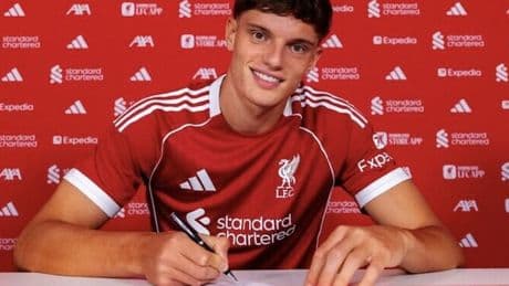 Leoni al Liverpool, ufficiale: &quot;Impossibile dire no. Voglio conoscere Chiesa e Van Dijk&quot;. Numero 15