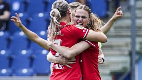 FC Twente en PSV winnen beide en gaan richting apotheose in eredivisie vrouwen