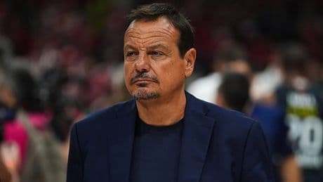Ergin Ataman: "Fenerbahçe'yi tebrik ediyorum çünkü..."