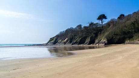 'I went to the UK's dirtiest beach in Cornwall - but it was actually beautiful'