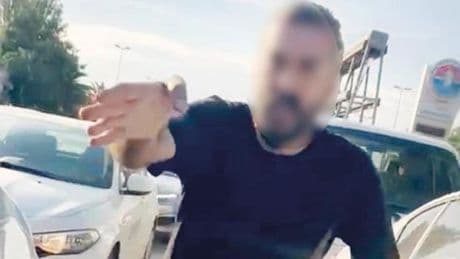 Kadın sürücüye saldırdı