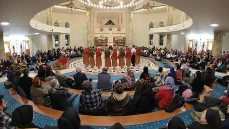 Alevilerden yeni açılıma tepki: "Laikliğe gölge düşürüyor"