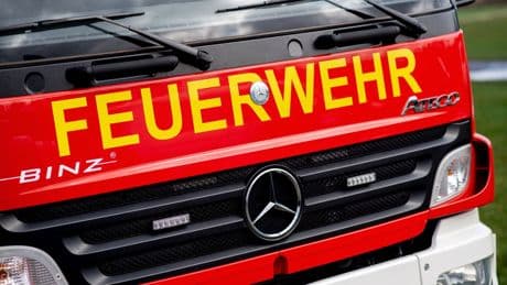 Brände: Mehrere Lkw gehen in Flammen auf – 800.000 Euro Schaden