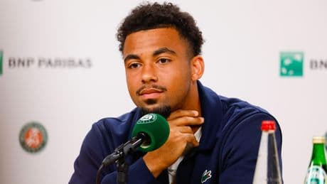 Tennis : Arthur Fils forfait pour l’ATP 500 de Halle à la suite de sa blessure au dos