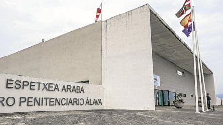 Buscan a dos presos tras no regresar a la prisión de Zaballa al terminar sus permisos