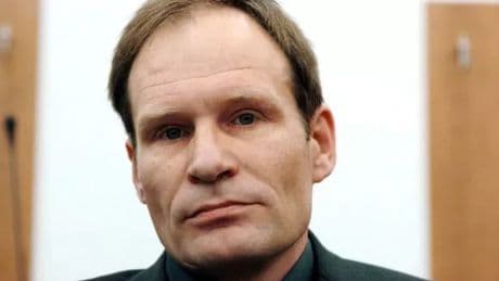 Cannibal cut off lover's penis, fried it with garlic and served it for dinner