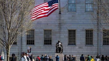 A Harvard, le coup de massue et l’ultimatum de l’administration Trump