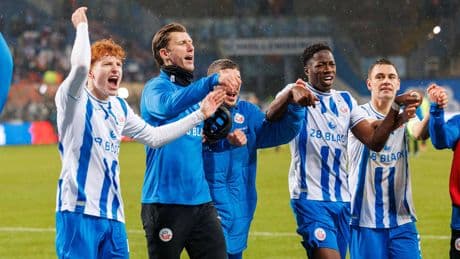 Gegner am Abgrund - Hansa bei Krisenklub Sandhausen unter Druck