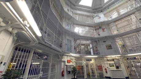 Prisoners let out ‘in error’ or held illegally beyond their release date in ‘squalid’ prison, watchdog warns