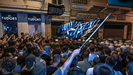 Türkei: Zusammenstöße in Istanbul wegen vermeintlicher Mohammed-Karikatur