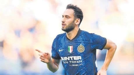 Hakan istedi İnter bırakmadı!