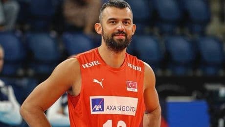 Arslan Ekşi milli takıma veda etti