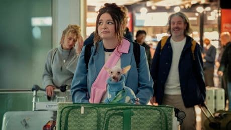 Meg Stalter shines in the rom-com 'Too Much'