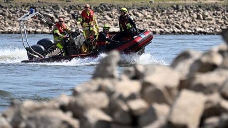 Suche mit Hubschraubern: Mann fällt bei Feier von Boot - rund 180 Helfer im Einsatz