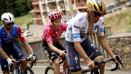 Remco Evenepoel abandona en el Tourmalet y abre la lucha por el podio
