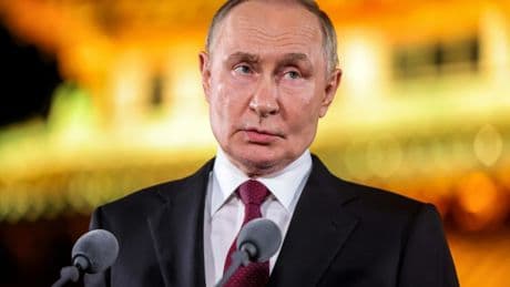 Vor Ukraine-Treffen in Paris: Putin äußert sich zu weiterem militärischem Vorgehen entschlossen