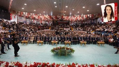 MHP’nin Erzurum mitingi sönük geçti: AKP’nin de katılımıyla yapılan toplantıya bin kişilik katılım