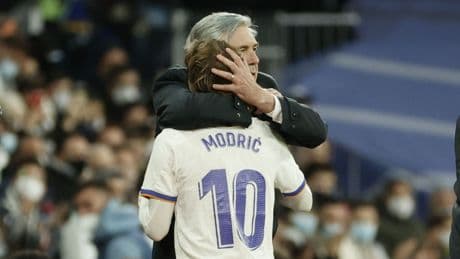 Unas espinilleras de madera, una eterna luna de miel y el adiós al Real Madrid que conocíamos