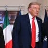 Entre compliments et démonstration de force, comment Volodymyr Zelensky et les dirigeants européens tentent d'adapter leur diplomatie au style de Donald Trump
