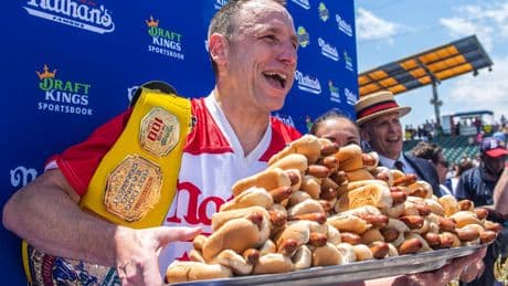 Joey 'Jaws' Chestnut to return to Coney Island hotdog eating contest after contract dispute