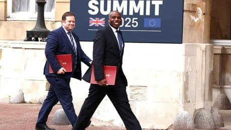 Sécurité, économie… Le Royaume-Uni et l’UE trouvent des accords avant leur sommet
