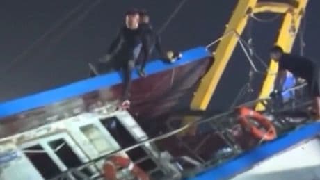 Así fue el dramático naufragio de un barco turístico que deja decenas de muertos en Vietnam