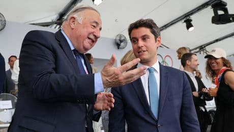 «Ça suffit, les annonces inapplicables» : Gérard Larcher opposé à l’interdiction du voile pour les moins de 15 ans