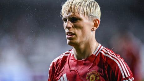 Alejandro Garnacho sends transfer message to Chelsea as Manchester United set asking price