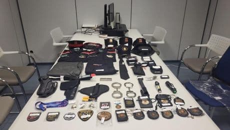 El juez deja libre a la trabajadora de la limpieza que robaba en comisarías de los Mossos