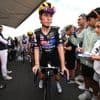 Live Tour | Gedoe tussen ploeg Vollering en Visma, eindelijk weer klimmen in vijfde etappe